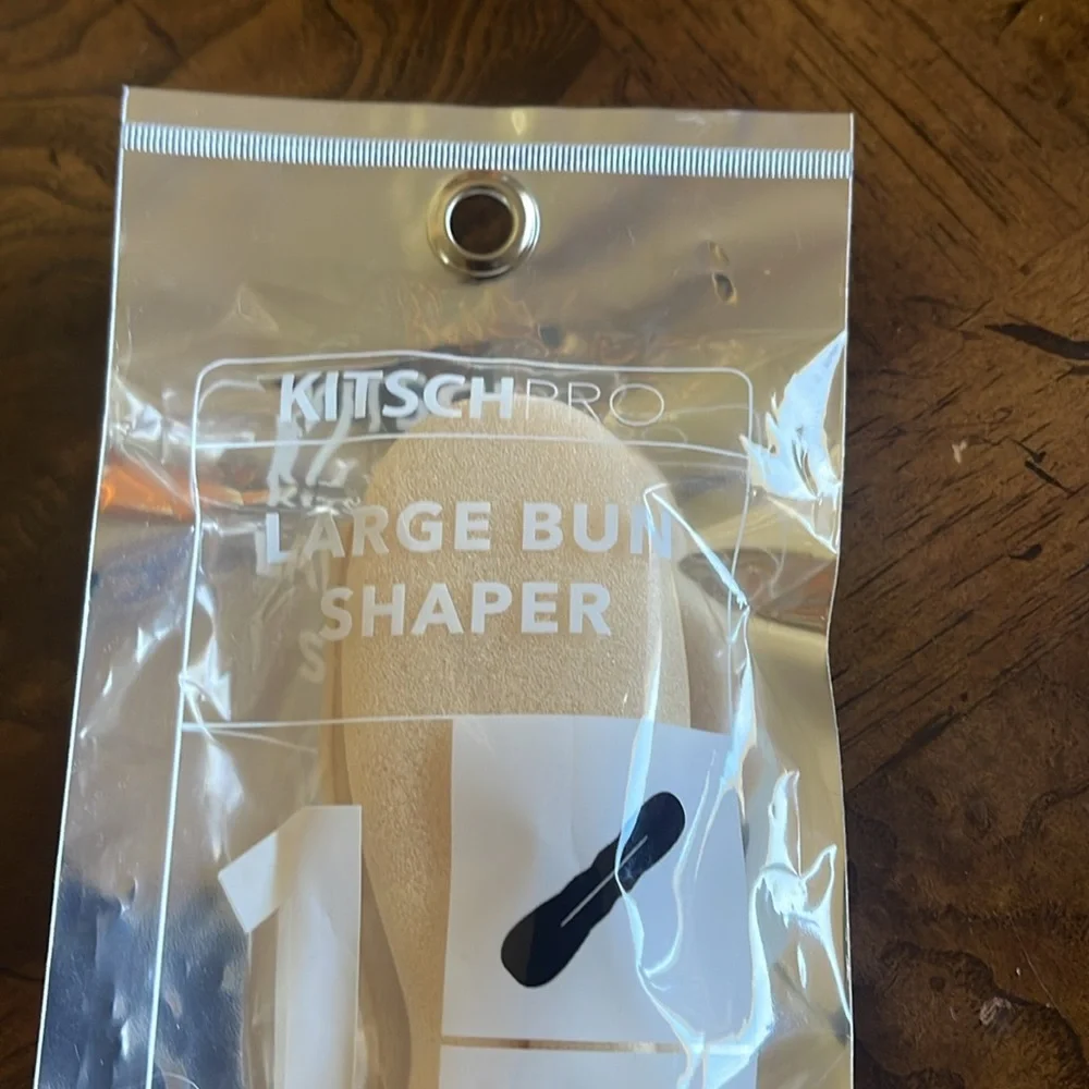 Kitsch Pro large bun shaper in beige NEW